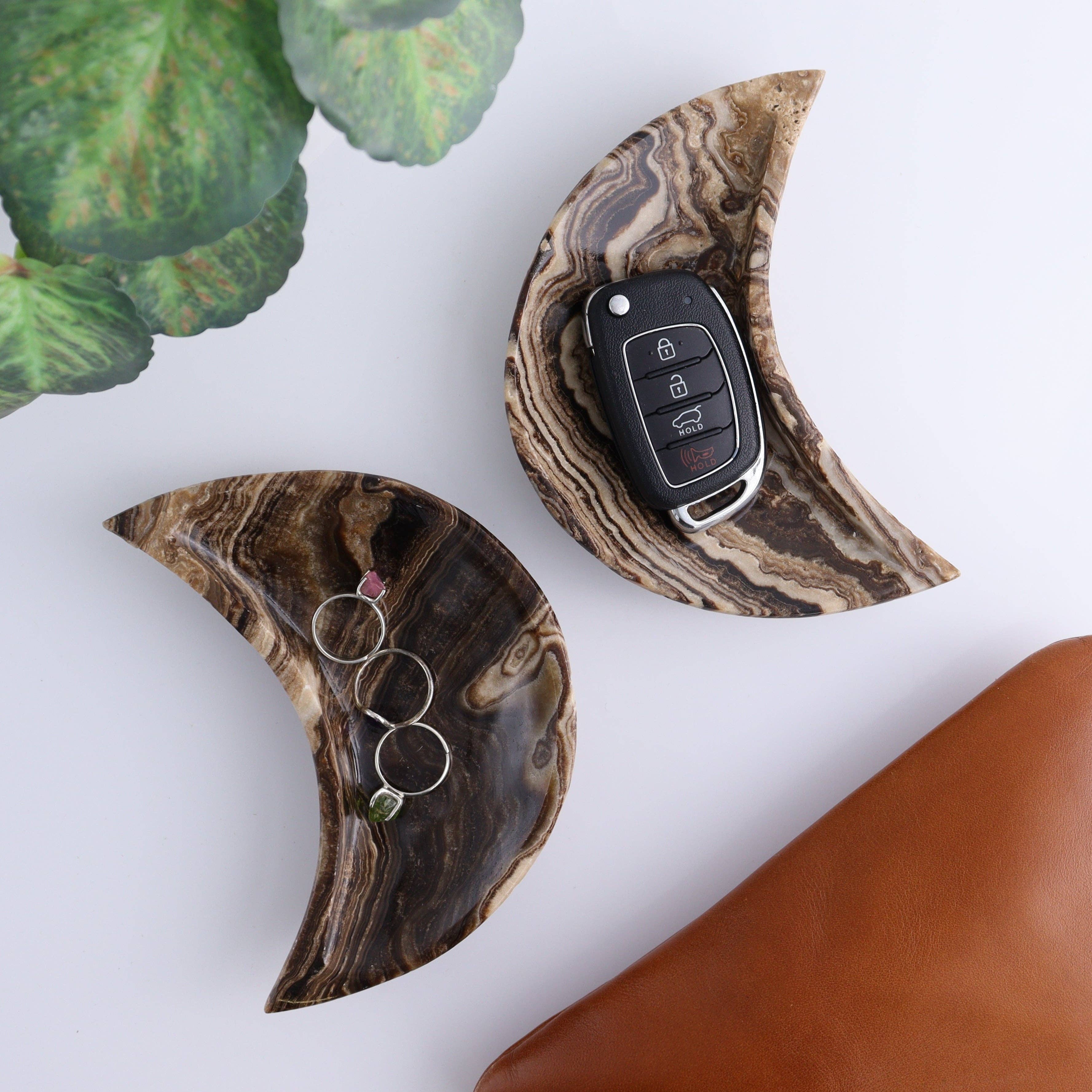 Chocolate Onyx Moon Dish