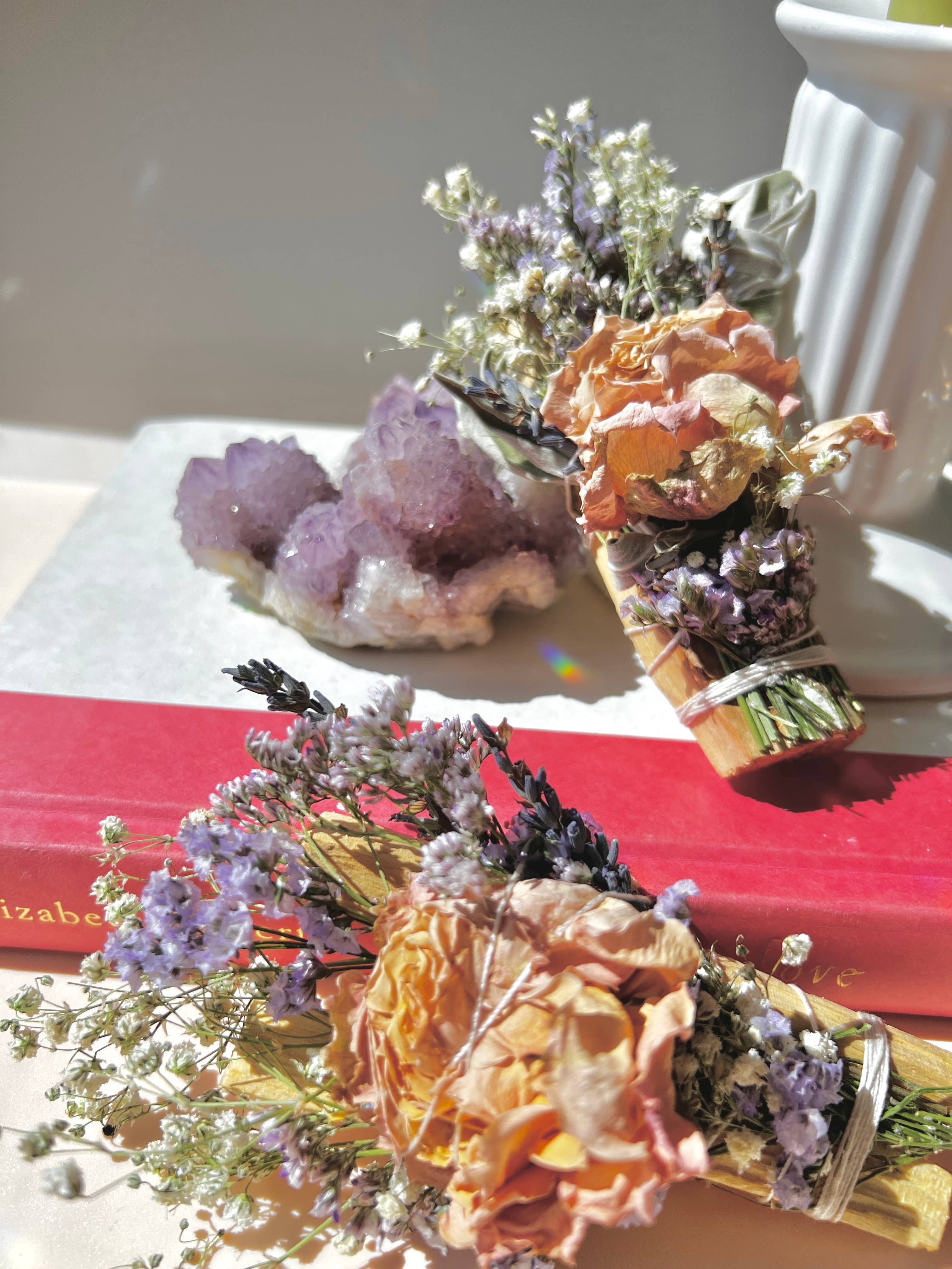 Botanical Palo Santo Bundle - Smudge - Smoke Cleansing - Dried Flower